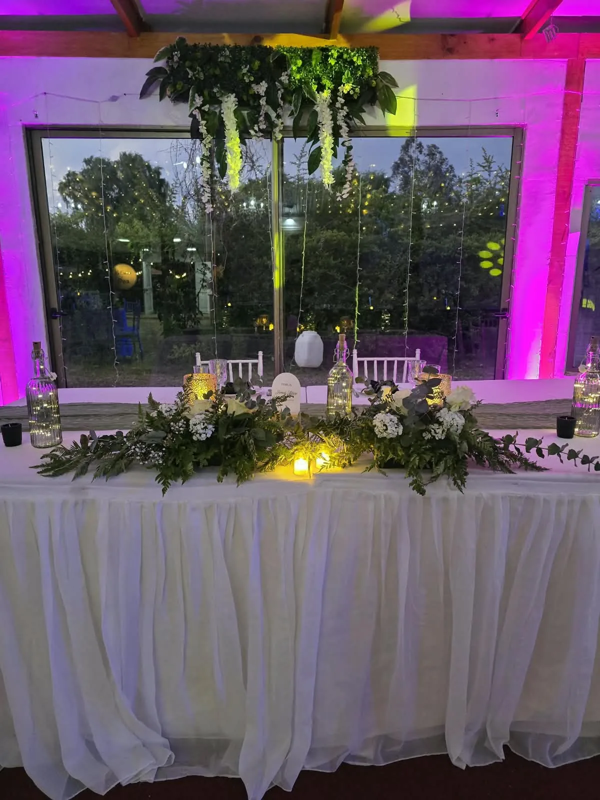 Mesa de novios decorada para un matrimonio en Casona de Ossa Eventos