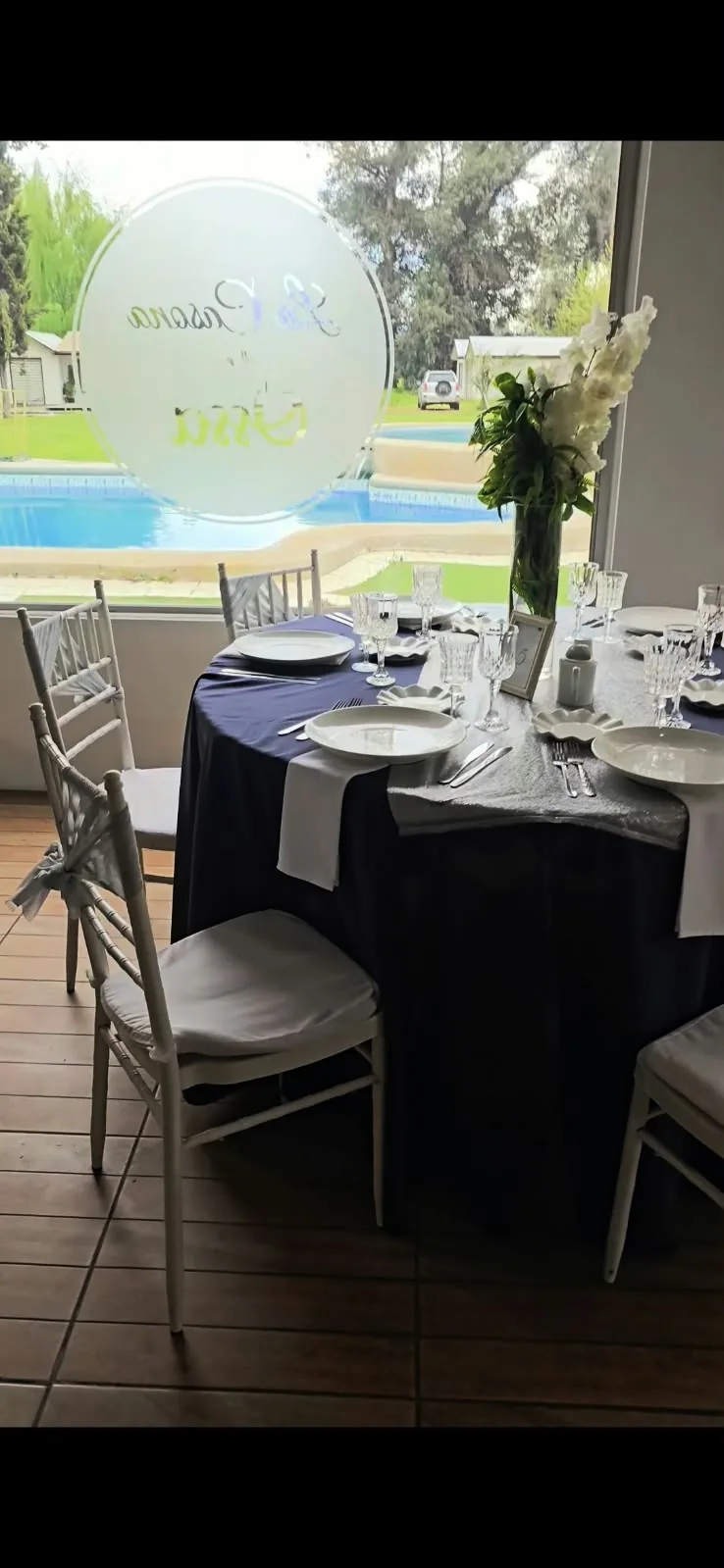 Mesa formal en el salón